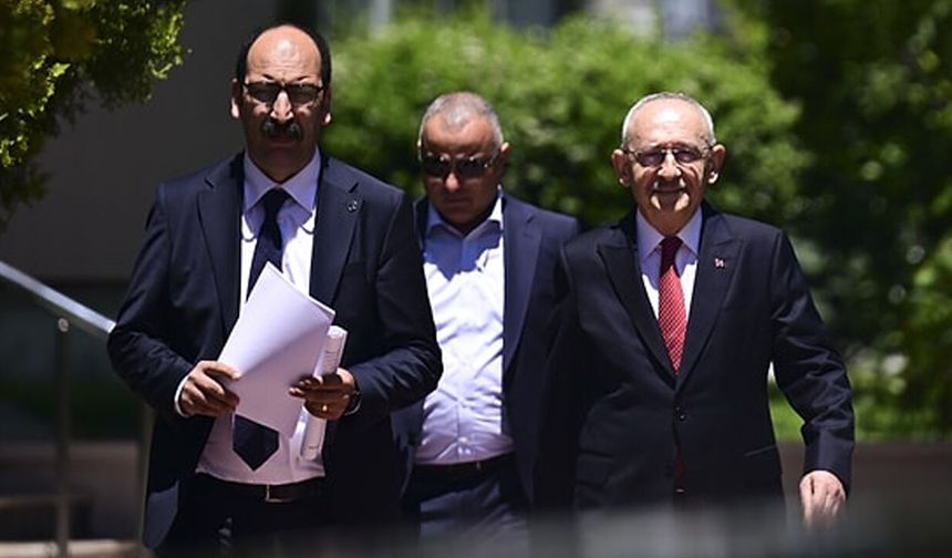 SON DAKİKA | CHP Genel Merkezi Kurultay Kapılarını Kilitledi: "İmza Toplansa Bile Mümkün Değil!"