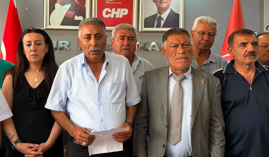 CHP Iğdır İl Başkanlığı'ndan Genel Merkeze 'Butlan' Tepkisi: Kararı Yırtıp Attılar