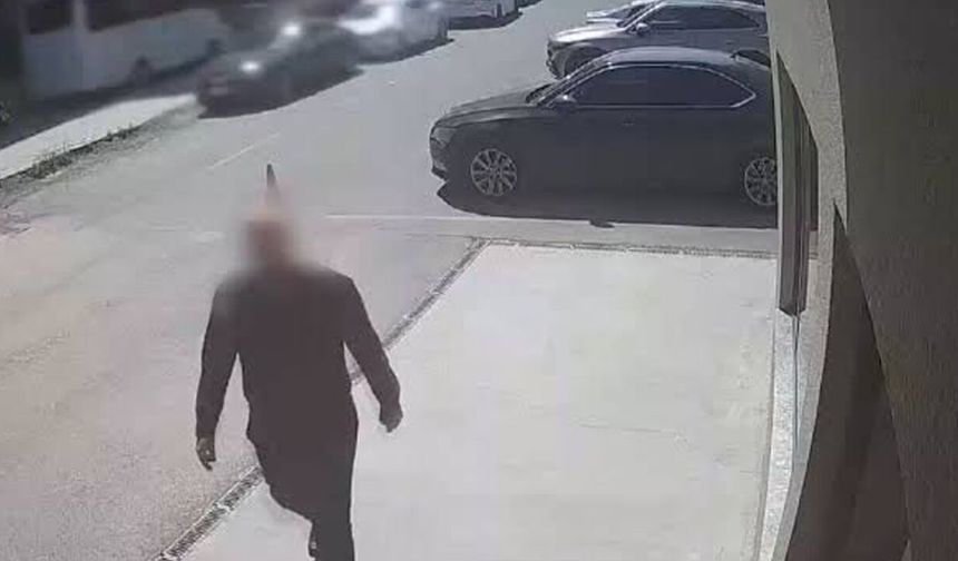 Küçükçekmece'de 'Pusetli' Uyuşturucu Sevkiyatına Suçüstü Operasyonu