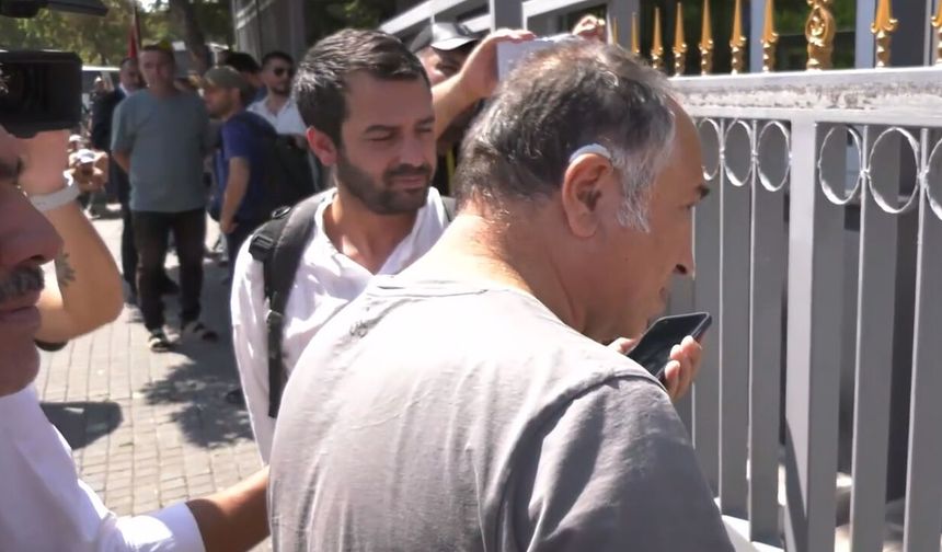 Bu Kez Madenciler Polis Çağırdı: Enerji Bakanlığı Önünde Kilitli Kapı İsyanı