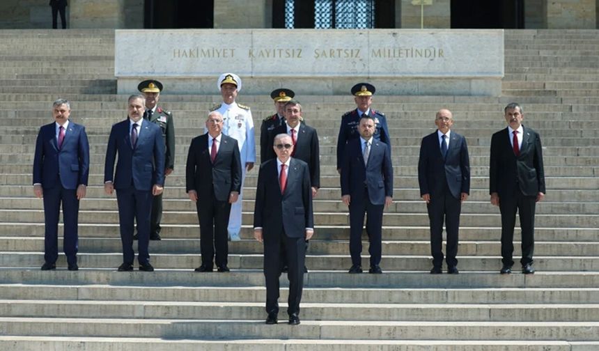 YAŞ Kararları Açıklandı: Hava Kuvvetleri'nde Nöbet Değişimi ve Yeni Terfiler Belli Oldu