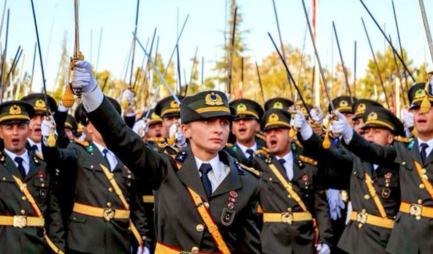 İletişim Başkanlığı'ndan "İzmir Marşı Yasaklandı" İddialarına Yalanlama