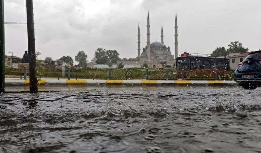 Meteoroloji'den Marmara İçin Sarı Kodlu Uyarı: Yarın Sabah Başlıyor, İstanbul Dahil 6 İle Kuvvetli Yağış Geliyor!
