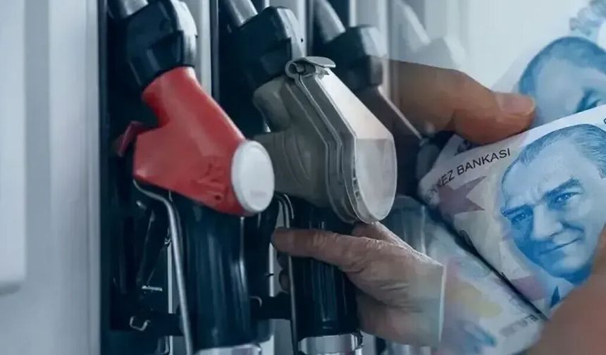Ortadoğu'daki Gerilim Petrolü Uçurdu: Benzine 12 Lirayı Aşan Dev Zam Yolda!