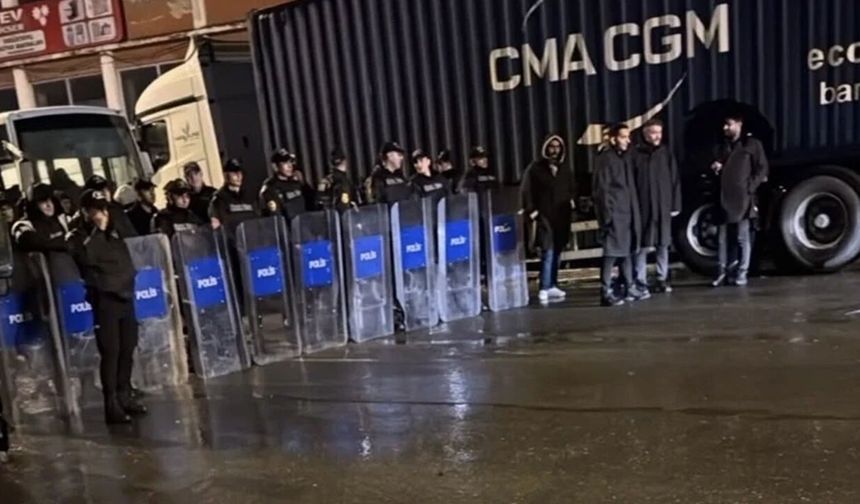 Halk TV’ye Polis Baskını ve Kayyum Şoku: Yayın Durduruldu, 11 Kişi Gözaltına Alındı!