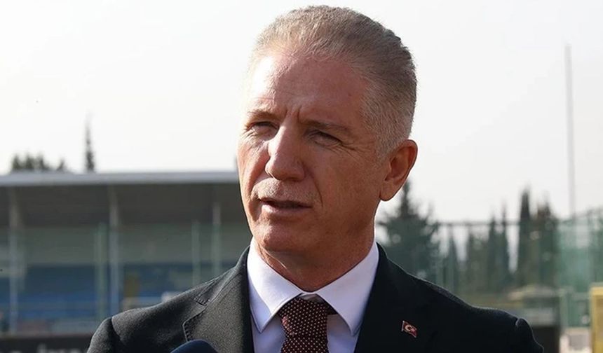 İstanbul Valisi Davut Gül’den Sel Felaketi Açıklaması: "Dere Yatağındaki Yapılar Yıkılacak, Yardımlar Ödeniyor!"