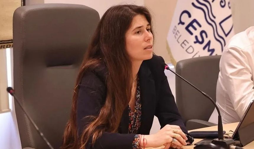 Lâl Denizli'den İlçe Başkanına; "Atanmış İlçe Başkanına Bak Ağzını Yerim Senin"