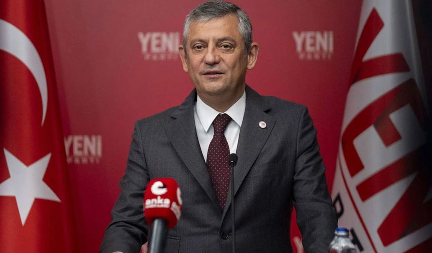 Özgür Özel’den İl Başkanları Toplantısı’nda Sert Açıklamalar: "Bir Darbe Dönemi İçindeyiz"