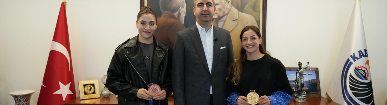 Buse Naz Çakıroğlu Şampiyonluğu İle Kartal'a Altın Madalya Getirdi