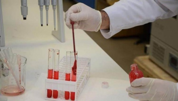 Virüslerle mücadele eden Favipiravir’in yapılan denemelerde herhangi bir ters etki göstermediği ve corona virüsünün tedavisinde faydalı olduğu Çinli yetkililer tarafından iddia edildi.