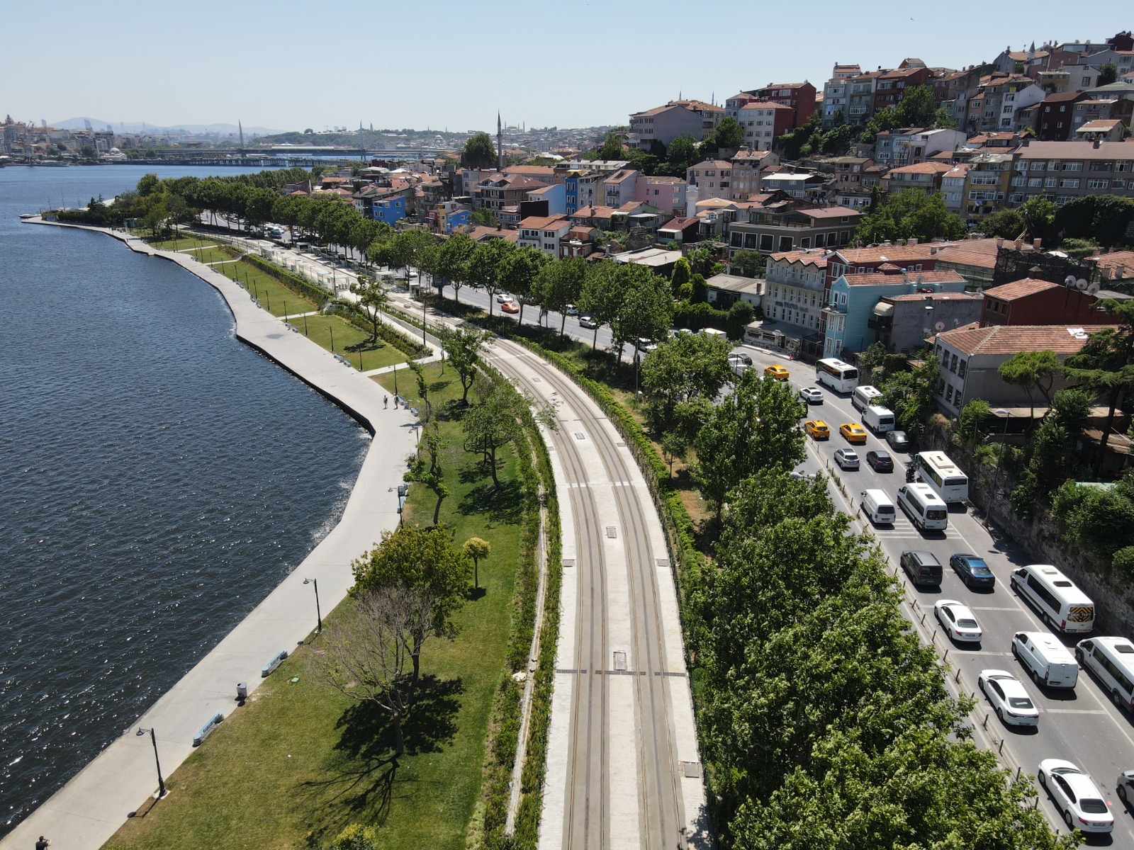 Haliç Kıyıları
