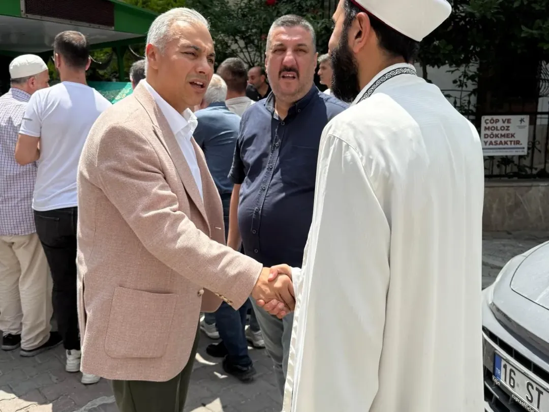 İlçe Başkan Yardımcımız Ile Beraber, İlçemizin Spor Adamlarından, Kosova Güç Spor Antrenörü Eng (1)