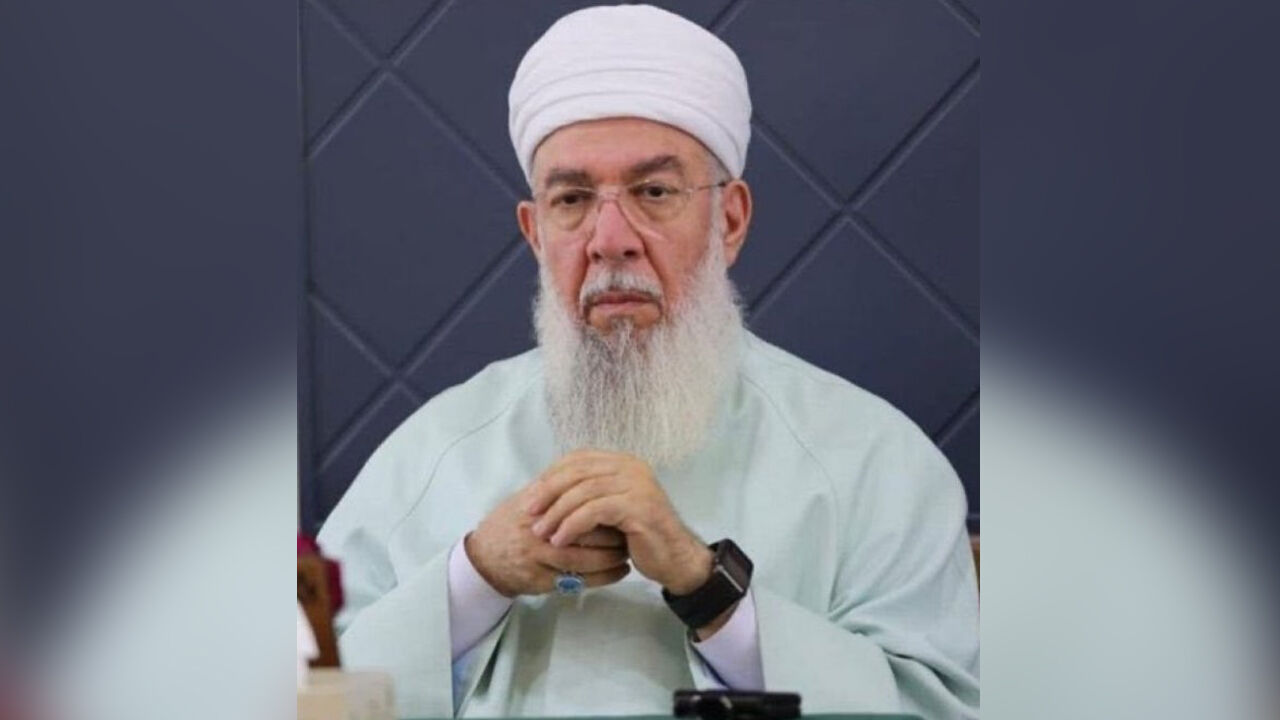 Menzil Şeyhine Ait Olduğu İddia Edilen "Hizmet Listesi" Sözleri Sosyal Medyanın Gündeminde